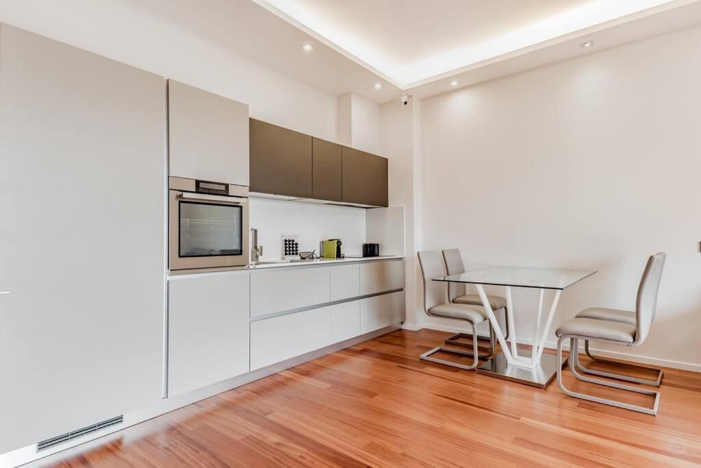 Luxury Apartment Front Of Cavalieri Hilton Hotel Rome Exterior photo